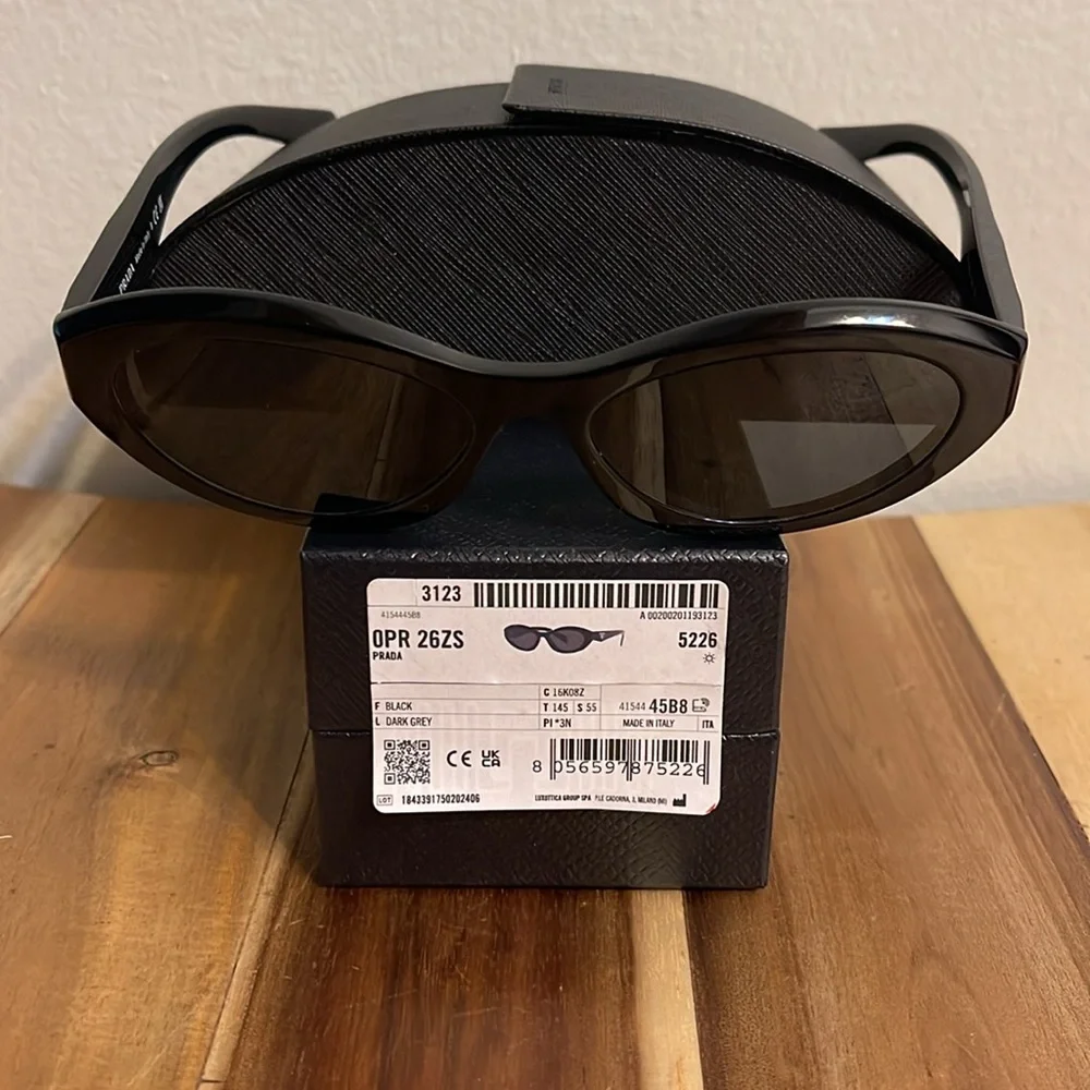 Prada PR 26ZS Sunglasses - Picture 4 of 7